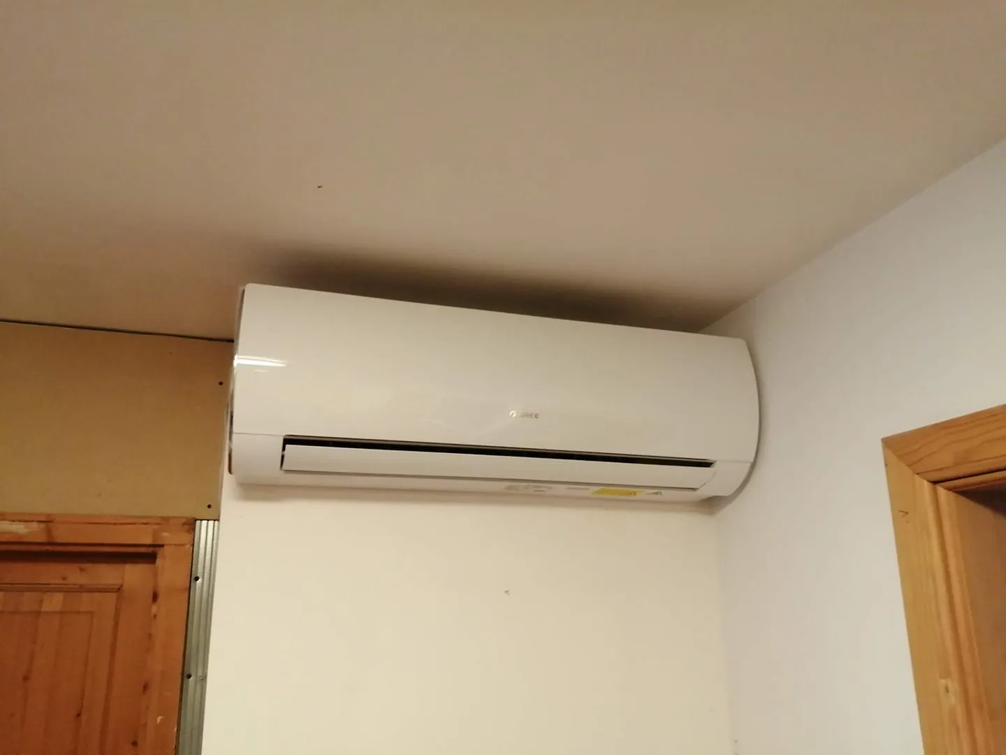 Klimaszerelési munka Győrben — 9. kép