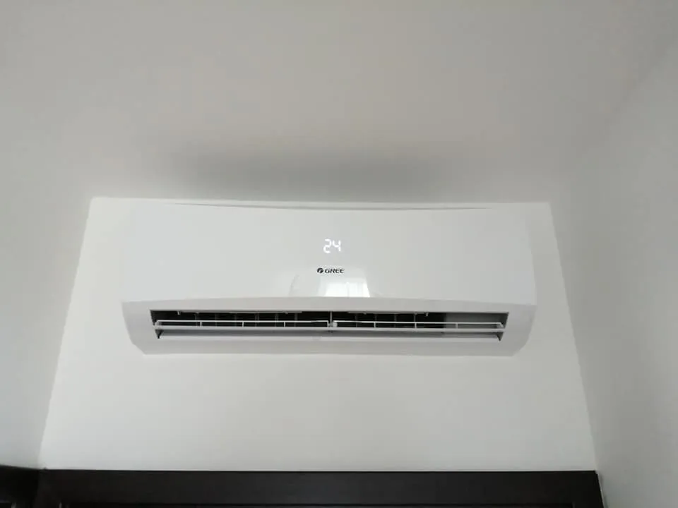 Klimaszerelési munka Győrben — 36. kép