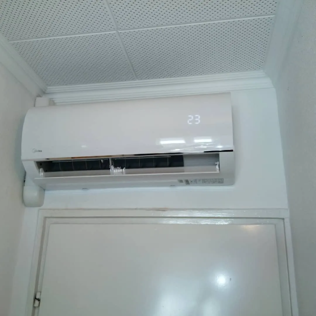 Klimaszerelési munka Győrben — 76. kép